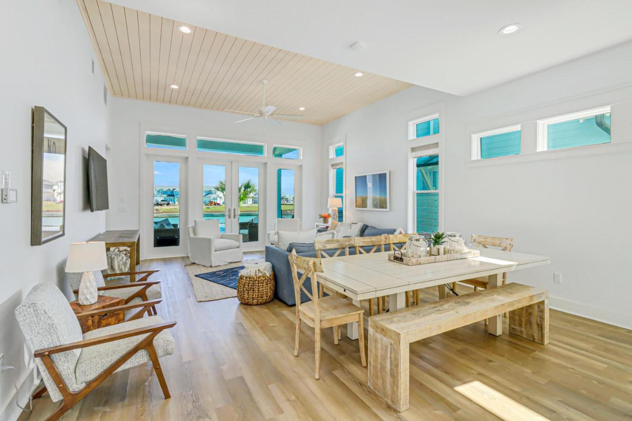 Foxtail Poolside Escape Reserve At St Charles Bay Rockport Exterior photo