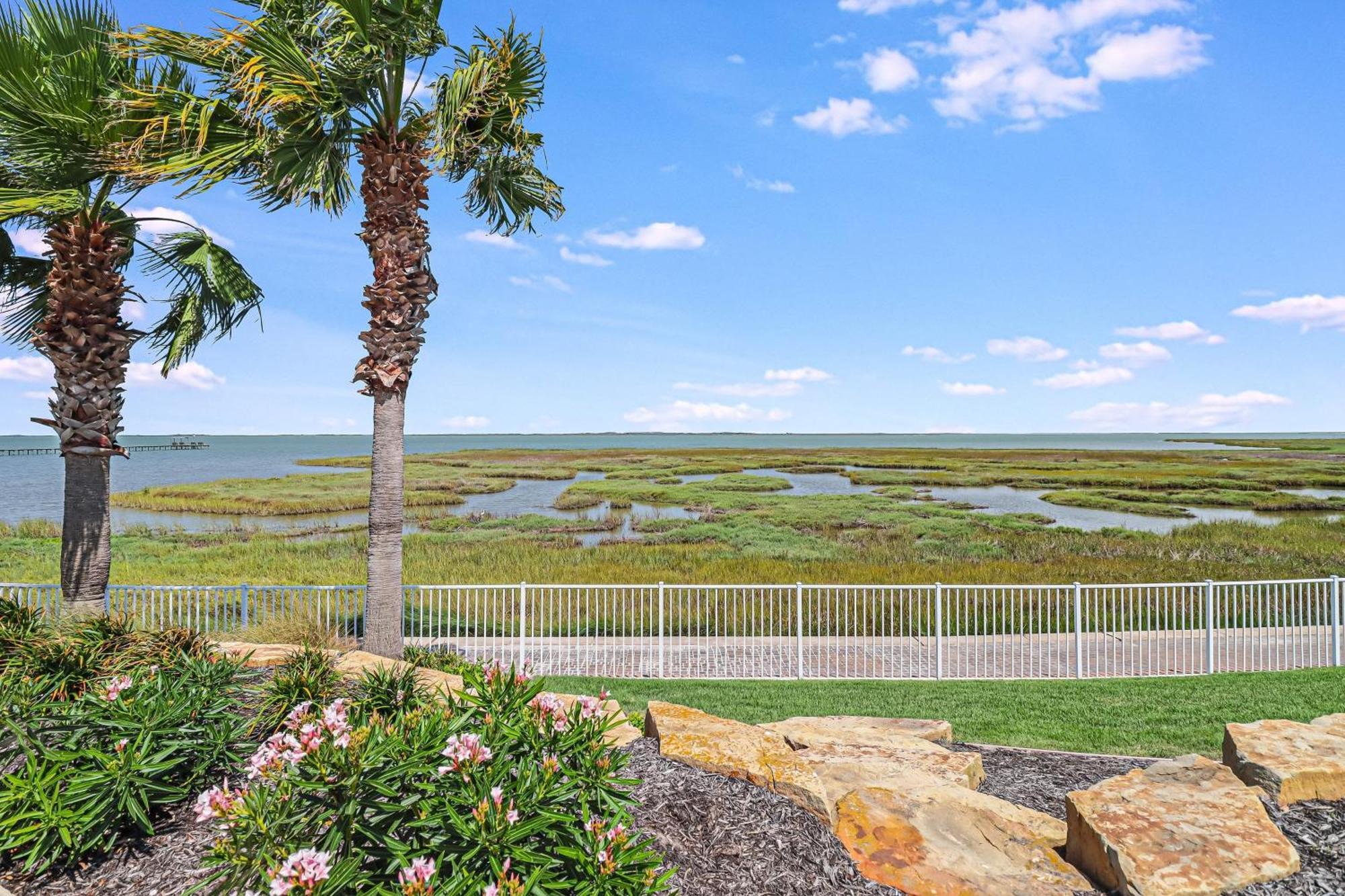 Foxtail Poolside Escape Reserve At St Charles Bay Rockport Exterior photo